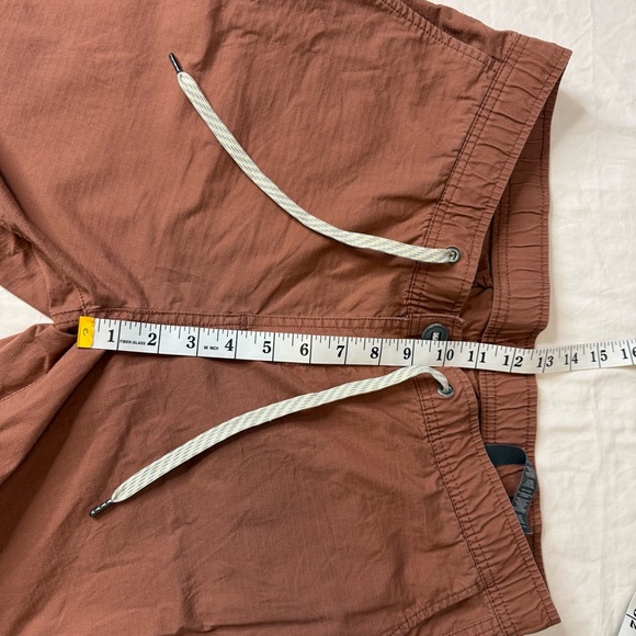 Vuori Rust Ripstop Jogger Pants XL Men’s Elastic Waist Drawstring Travel Outdoor - Picture 9 of 14
